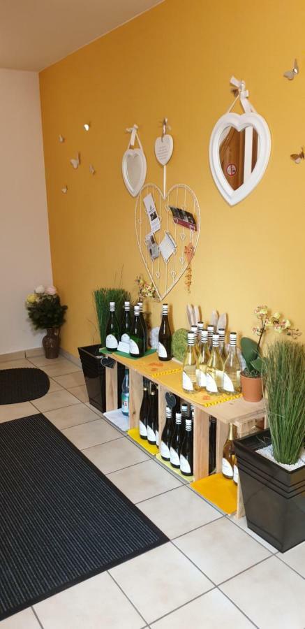 Ferienwohnung Weingut Leis โอสตริช-วินเคิล ภายนอก รูปภาพ
