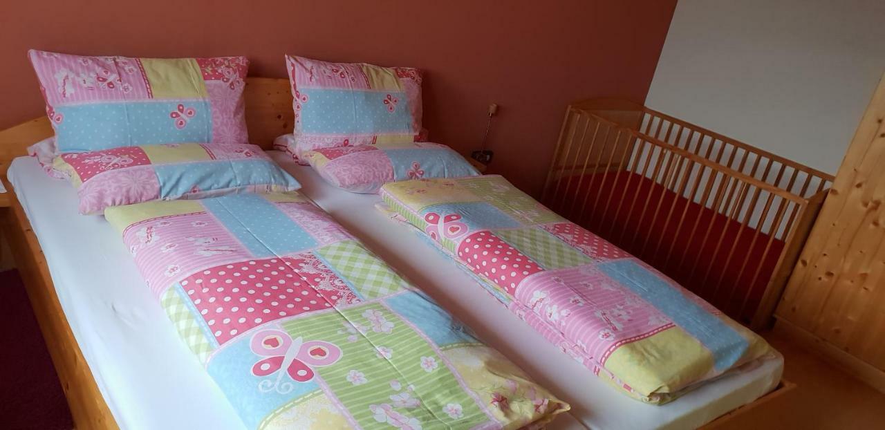 Ferienwohnung Weingut Leis โอสตริช-วินเคิล ภายนอก รูปภาพ