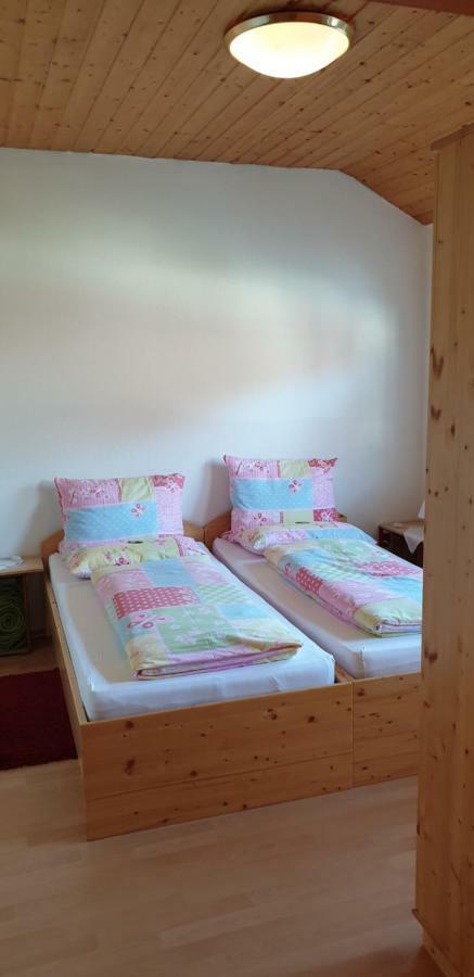 Ferienwohnung Weingut Leis โอสตริช-วินเคิล ภายนอก รูปภาพ