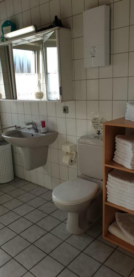 Ferienwohnung Weingut Leis โอสตริช-วินเคิล ภายนอก รูปภาพ