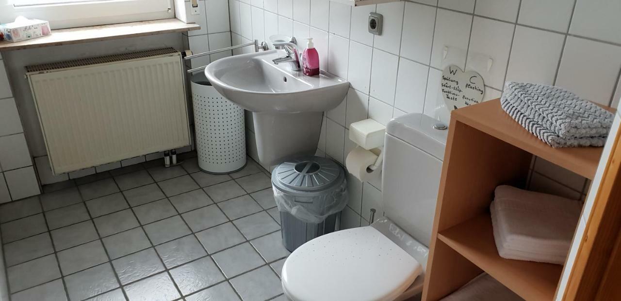 Ferienwohnung Weingut Leis โอสตริช-วินเคิล ภายนอก รูปภาพ